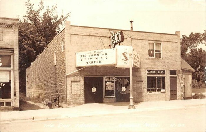 Sun Theatre - From Scott At Cinema Treasures (newer photo)